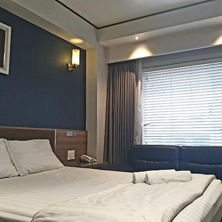Reddoorz Premium Cloud 9 An Nhon Hotel Хошимин Екстериор снимка